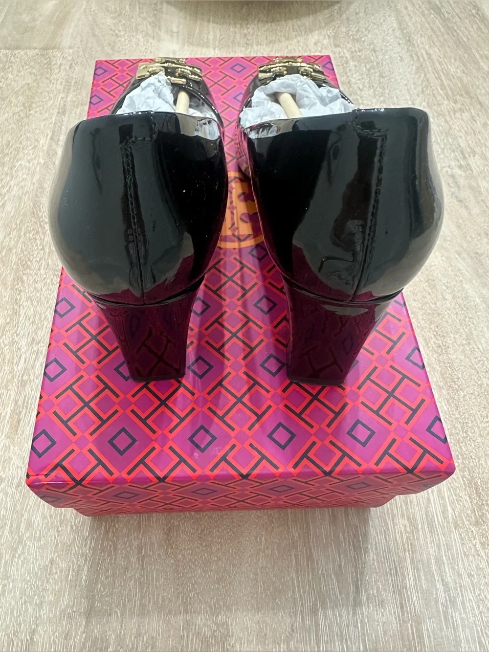 Tory Burch Black Raleigh Pump Patent Leather Size 5.5